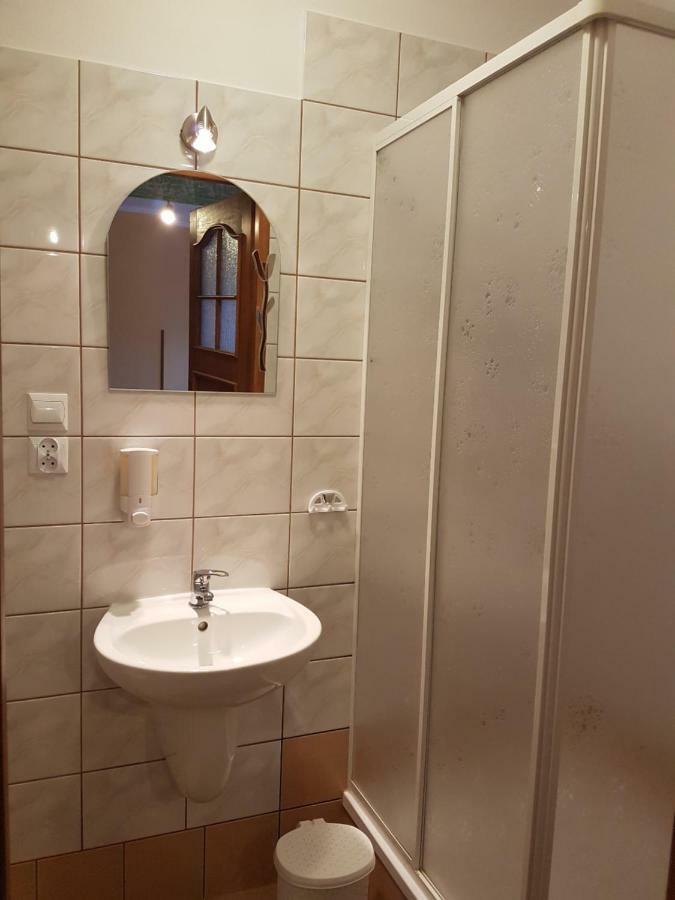 Kornelia Pokoje Goscinne Stronie Śląskie Exteriör bild